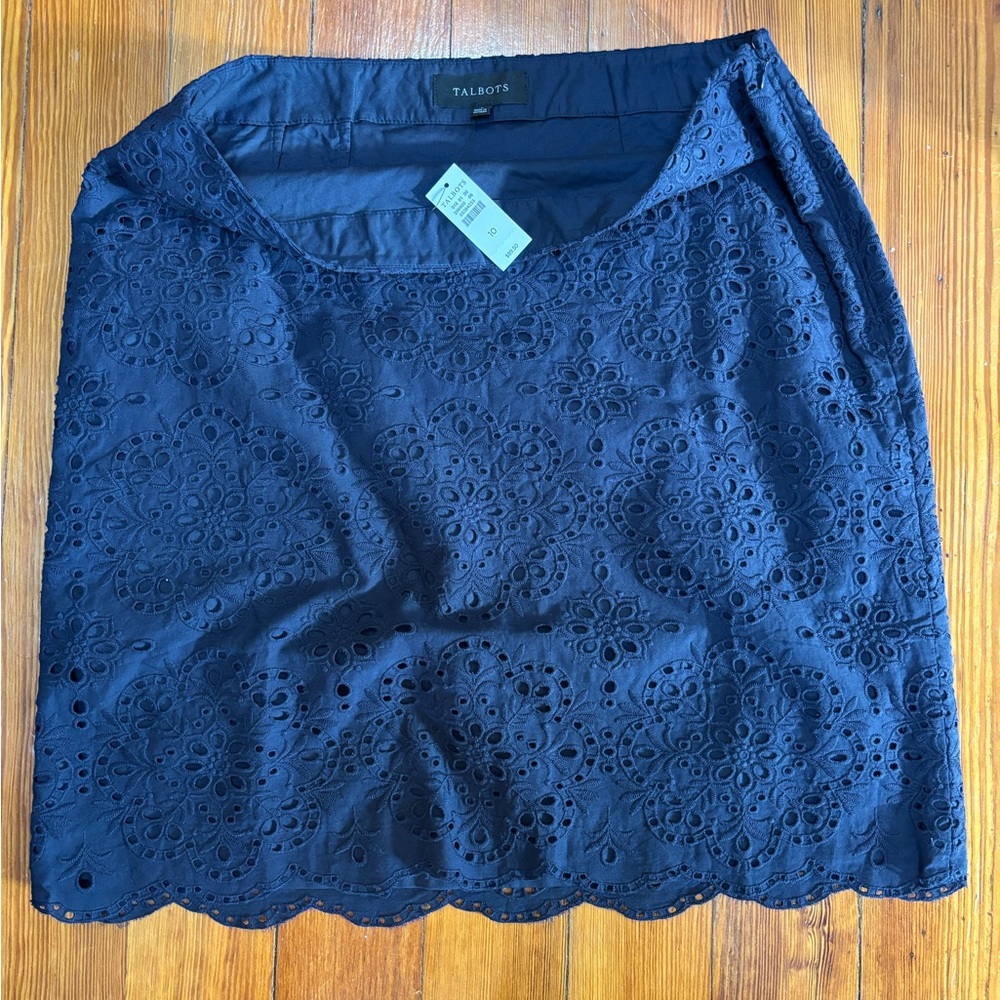 Talbots NWT Navy Eyelet Pencil Skirt